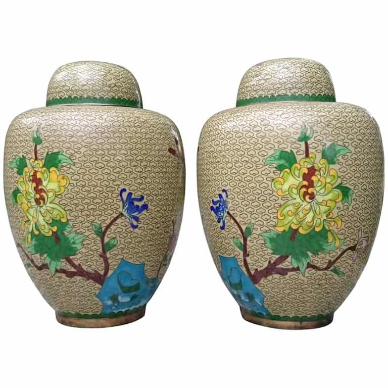 chinese urns